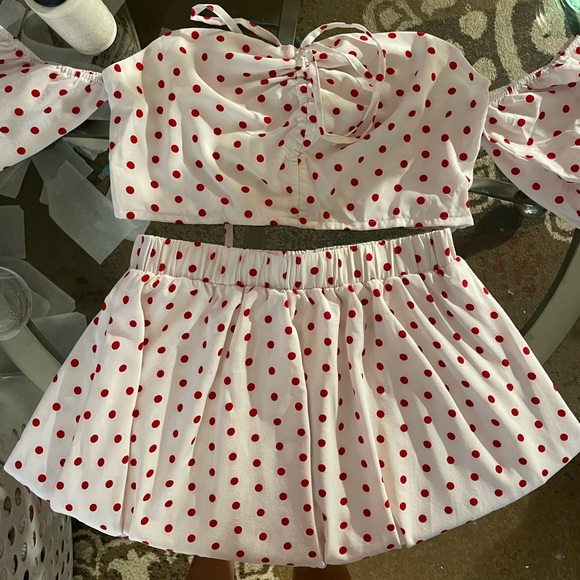 NWOT SHEIN red & white polka dot 2 piece crop top & flowy skirt set both size M - Picture 1 of 8